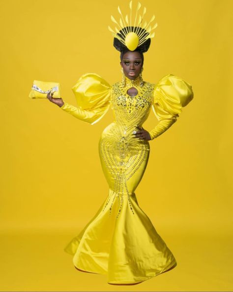 #BobtheDragQueen #June #pride! Rupaul Drag Race Winners, Drag Inspiration, Bob The Drag Queen, Drag Queen Costumes, Drag Queen Outfits, Rupaul Drag Queen, Drag Queen Makeup, Queen Dresses, Queen Makeup