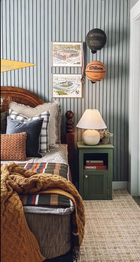 Rust Guest Bedroom, Modern Teen Boy Bedroom, Adventure Bedroom, Boys Bedroom Makeover, Big Boy Bedrooms, Cozy Minimalist, Big Kids Room, Boys Rooms, Toddler Boys Room