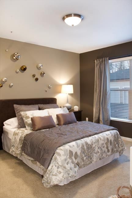 Brown Color Combinations Bedroom, Brown Bed Wall Color, Brown Colour Combination Bedrooms, Bedroom Paint With Brown Furniture, Furniture And Wall Color Combination, Bedroom Color Combination Brown, Wall Colour For Brown Furniture, Brown Small Bedroom Ideas, Brown Bedroom Walls Ideas