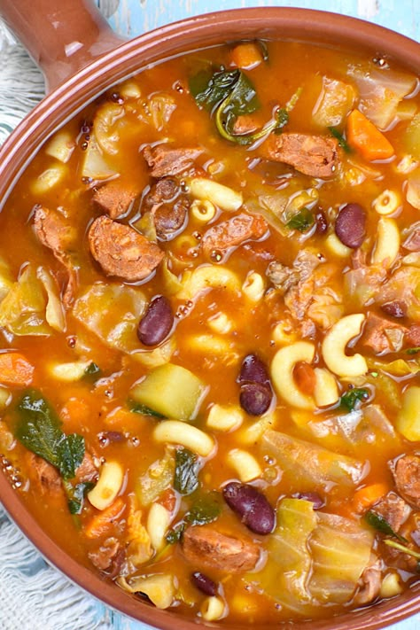 Portuguese Bean Soup, Portuguese Soup, Portuguese Sausage, Portuguese Dishes, Portuguese Cuisine, Homemade Soup Recipe, Hawaii Food, Bean Soup Recipes, Sausage Soup