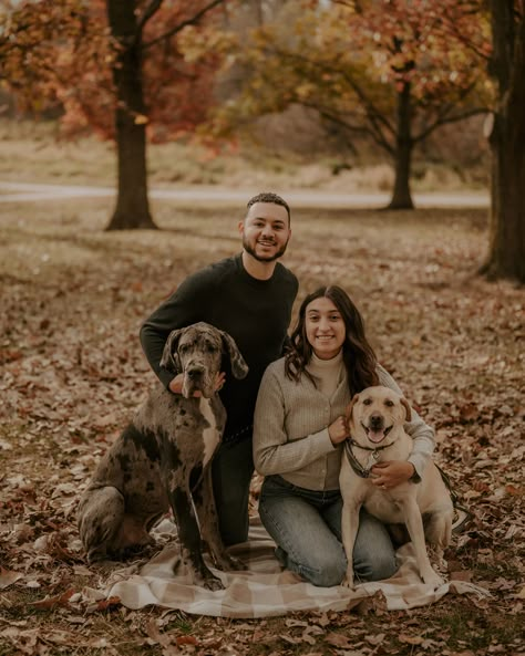 family photos 😂 Family Portrait With Dog Ideas, At Home Dog Photoshoot, Pet Family Portrait, Family Photo With Dog Ideas, Family And Dog Photoshoot, Family Photo With Dogs, Photography Poses With Dogs, Dog Family Photoshoot, 1 Year Anniversary Photoshoot