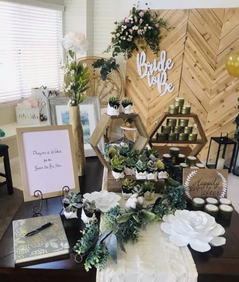 Boho Greenery Bridal Shower Decor, Cactus Wedding Shower Theme, Succulent Engagement Party, Bridal Shower Ideas Succulents, Boho Bridal Shower Ideas Green, Succulent Theme Wedding, Bridal Shower Ideas Plant Themed, Botanical Shower Theme, Succulent Bridal Shower Ideas Decor