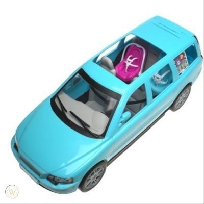 HAPPY FAMILY VOLVO BARBIE DOLL V70 CAR VEHICLE PLAYSET NEW - MATTEL 2002 | #238106402 Barbie Cars, Barbie Doll Car, Caine Husky, Baby Seats, Barbie Happy Family, Target Store, Barbie Playsets, Barbie Car, Baby Barbie