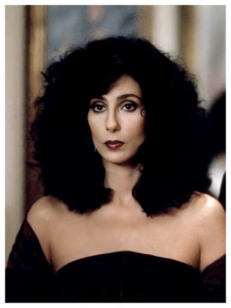 1987 - Cher (Moonstruck) Moonstruck Cher, Cher 70s Makeup, Loretta Castorini, Cher Iconic Looks, Moonstruck 1987, Cher Moonstruck, Cher Makeup, Cher Hair, Femininity Aesthetic