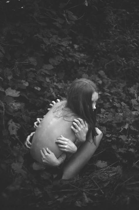 Nightmare Photography, Whimsical Photography, Creepy Photography, Horror Photography, Weird Photography, Dark Visions, Creepy Photos, Halloween Photography, Theme Nature