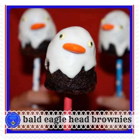 hoopla palooza: bald eagle head brownies #kidsinthekitchen #kidfriendlyfood Bald Eagle Birthday Party, Diy Bald Eagle Costume, Eagles Themed Desserts, Dessert Eagle, Crochet Bald Eagle, Eagle Scout Cake, Mason Jar Party, America Party, America Food