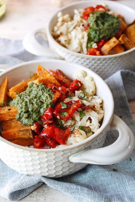 Roasted Veggie Bowl, Earth Bowl, Veggies Roasted, Roasted Vegetable Salad, Sauteed Greens, Kale Pesto, Homemade Pesto, Veggie Food, Veggie Bowl