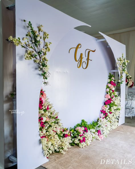 An Exclusive Look at the "Mystery Garden" Decor at Gbemi Olagbegi-Olateru & Femisoro Ajayi's White Wedding | BellaNaija Weddings White Backdrop Wedding, Stage Decoration Photos, Mystery Garden, Wedding Stage Ideas, Wedding Stage Backdrop, Wedding Hall Decorations, Bellanaija Weddings, Wedding Background Decoration, Diy Wedding Backdrop