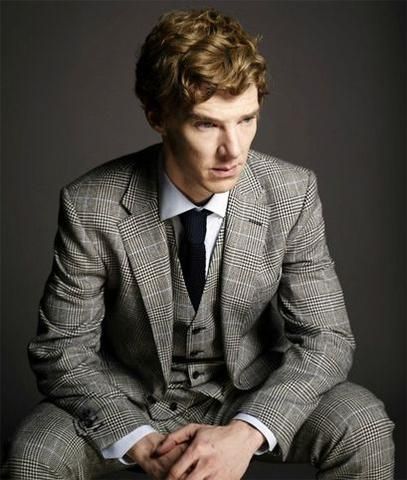 Style Guide | How Accessorise A Check Suit – Black.co.uk Prince Of Wales Suit, Best Dressed Men, Gentleman Fashion, Stylish Men Wear, Sherlock Cumberbatch, Prince Of Wales Check, A Man In A Suit, Man In A Suit, Benedict Cumberbatch Sherlock