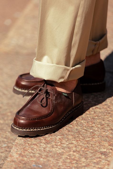 Paraboot Michael Outfit, Paraboot Outfit, French Men Style, Paraboot Michael, Zoot Suit, 90s Fashion Men, Preppy Shoes, Smart Casual Men, Men's Footwear