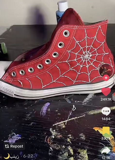 Converse Spider Web, Spider Converse, Spider Man Converse, Converse Ideas, Red Converse, Diy Shoes, Spider Web, Fit Inspo, Spiderman