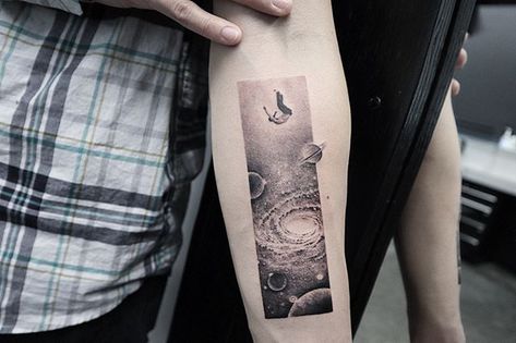 Cosmic landscape tattoo with a man falling apart. Inked on the left inner forearm Herren Hand Tattoos, Astronomy Tattoo, Saturn Tattoo, Space Tattoos, Universe Tattoo, Planet Tattoos, Galaxy Tattoo, Handpoke Tattoo, Landscape Tattoo