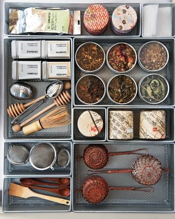 Tea Supplies  Be ready to make the perfect pot with strainers, tea balls, honey dippers, and special tea leaves all in one drawer. Tee Organisation, Tea Drawer, Tea Organizer, Tea Balls, Bamboo Steamer, Tea Supplies, Tea Organization, Tea Station, Kitchen Hacks Organization