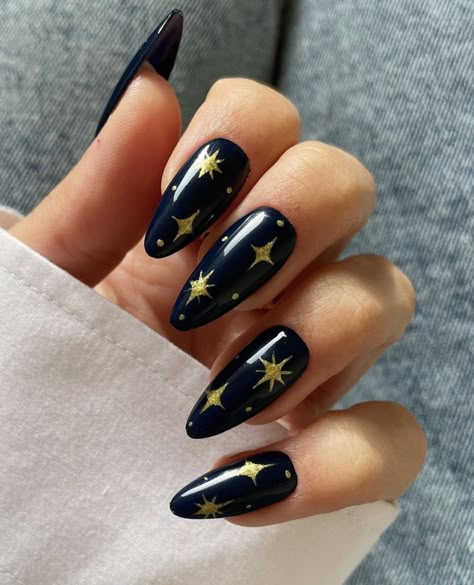 Acrylic Star Nails, Star Nails Short, Star Nails Acrylic, Nails Short Simple, Celestial Nail Art, Nails Star, Star Nail Designs, Navy Nails, Witch Nails