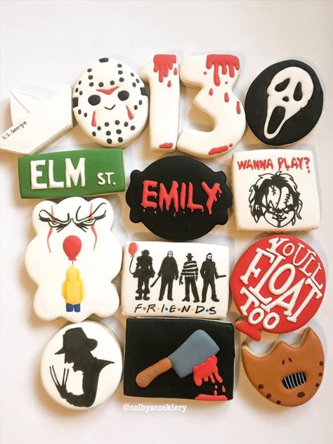 Scary Movie Cookies Decorated, Horror Cookies Ideas, Horror Themed Food Ideas, Ghost Face Cookies Decorated, Horror Themed Cupcakes, Horror Movie Sugar Cookies, Horror Themed Cookies, Halloween Horror Cookies, Horror Movie Treats