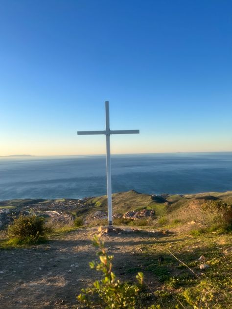 Pepperdine University Aesthetic, Pepperdine Aesthetic, Malibu Hikes, Where Do I Belong, Dorm Necessities, Pepperdine University, Psalms 23, California Life, College Vision Board