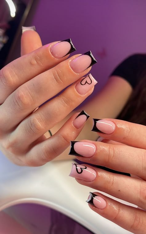 Short Nail Inspo New Years, Black French Tips Valentines, French Tip Nails With Ring Finger Design, Simple Black French Nails, Frenchies Acrylic Nails With Design, Black Press On Nails Ideas, Black French Tip Mani Pedi, Nails Black French Tip With Design, White French Tip Nails With Black Design