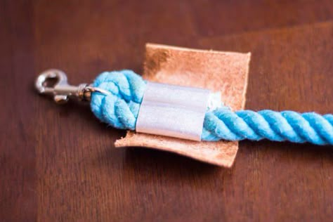 Ombre Rope Dog Leash DIY Projects Craft Ideas & How To’s for Home Decor with Videos Dog Leash Diy, Diy Craft Ideas For Kids, Dog Harness Pattern, Grooming Dogs, Handmade Dog Leash, Handmade Dog Accessories, Cute Dog Toys, Diy Dog Collar, Pet Project