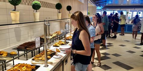 8 Things Not to Eat at the Cruise Ship Buffet Cruise Food Buffet, Detox After Vacation, Cruise Buffet, Soft Serve Machine, Cabbage Soup Diet Recipe, Anniversary Cruise, Spicy Tuna Roll, Cruise Food, Ship Ideas