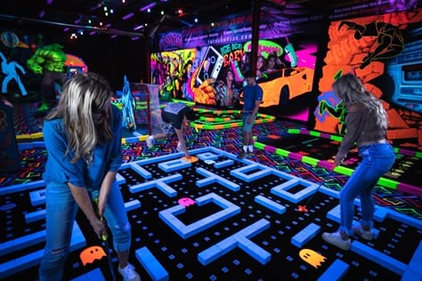 Mini Golf Aesthetic, Blacklight Mini Golf, Mini Golf Ideas, Indoor Mini Golf, Retro Golf, Downtown St Louis, Adult Playground, Arcade Game Room, Mini Game