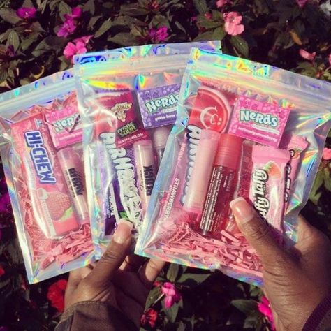 Lip gloss 🤍 Link in bio to shop with her! Lip Gloss Diy Recipes, Burts Bees Lip Gloss, Lip Gloss Recipe, Mary Kay Lip Gloss, Nyx Lip Gloss, Gloss Diy, Peach Lip Gloss, Lip Gloss Homemade, Red Lip Gloss