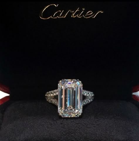 The Bling Ring, Emerald Cut Diamond Ring, Future Engagement Rings, Expensive Jewelry Luxury, Emerald Cut Diamond, Classy Jewelry, Dream Engagement Rings, Dream Engagement, Expensive Jewelry