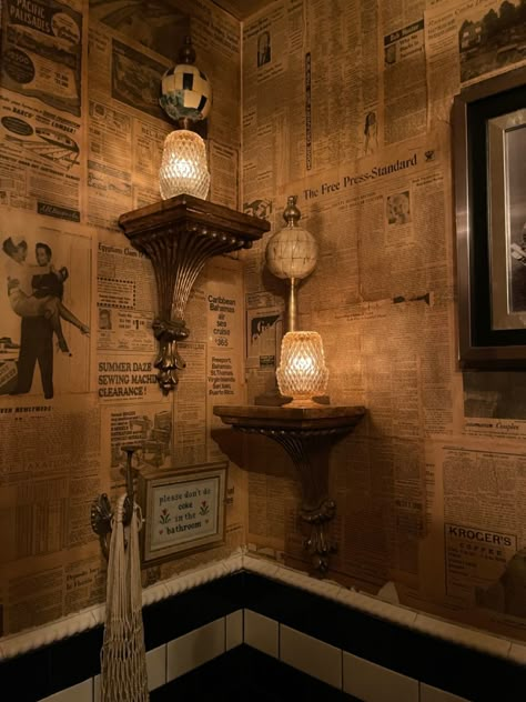 Prohibition Style Bathroom, Speak East Decor, 1920s Vintage Aesthetic, Speakeasy Wine Bar, Prohibition Wallpaper, Prohibition Style Bar, Roaring 20s Home Decor, Underground Speakeasy Aesthetic, Speakeasy Style Kitchen