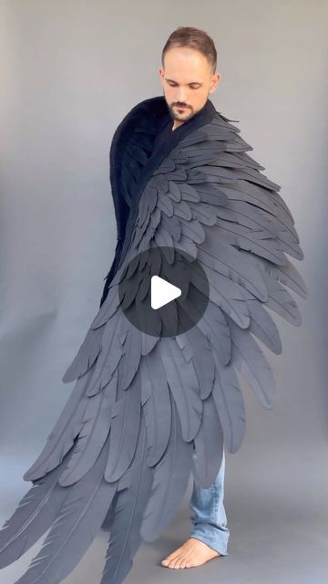 How To Make Feather Wings, Feather Cape Diy, Winged Costume, Foam Wings Diy, Diy Wings Costume, How To Make Wings Costume, Diy Feather Wings, Diy Bird Wings, Retractable Wings Diy