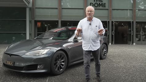 Car expert finds Tesla with original powerpack and nearly half a million miles on it: 'People aren't understanding how significant this is' Tesla Owner, Cool Picks, Tesla Model, Battery Life, Tesla, The Originals