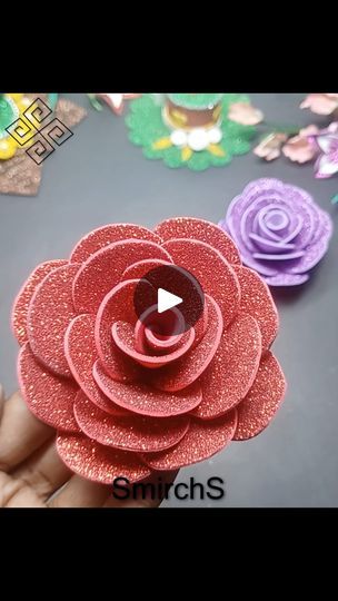 Pepar Craft Flower, Flower Paper Crafts, Pepar Craft, Rose Flower Making, Flower Making Tutorial, Paper Flowers Easy, How To Make Glitter, Diy Paper Flowers, Flowers Easy