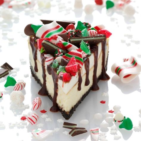 Festive New York-Style Cheesecake Devils Food Cheesecake, English Toffee Cheesecake, White Christmas Cheesecake, Liquor Cheesecake Recipes, Holiday Cheesecakes Christmas, Cheesecake With Chocolate Crust, Holiday Cheesecake Recipes Thanksgiving, Christmas Strawberry Cheesecake, Xmas Cheesecake Recipes