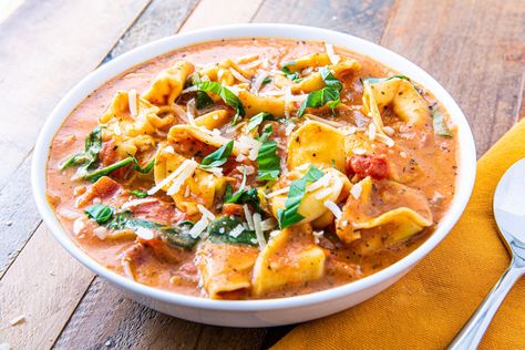 If You Aren't Making Creamy Parm Tomato Soup, You're Missing The Entire Point Of WinterDelish UK Parm Tomato Soup, Parm Soup, Creamy Tomato Tortellini, Soup Minestrone, Tomato Tortellini, Creamy Tortellini Soup, Tomato Tortellini Soup, Creamy Tomato Soup, Tomato Soup Recipes