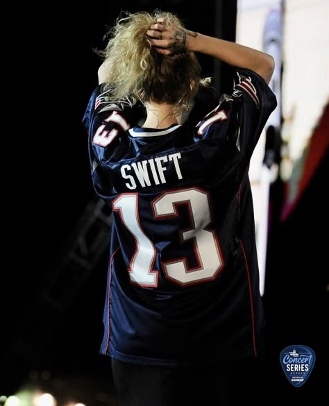 Taylor Swift Cute, Football, Media, Hair, American Football