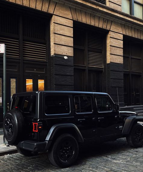 Black Out Jeep Wrangler, Matte Black Jeep Wrangler Aesthetic, All Black Jeep Wrangler Aesthetic, 2025 Jeep Wrangler, Jeep Wrangler All Black, Jeep Aesthetic Black, Jeep Wrangler Black Aesthetic, Old Money Car Aesthetic, Jeep Asthetic Picture