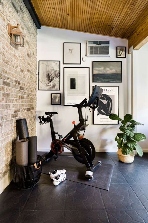 13 Inspiring Home Gym Ideas That Will Motivate You to Get Moving Peleton Room Design, Pilates Home Studio, Peloton Treadmill, Peloton Home Gym, Peloton Room Ideas, Pine Decor, Peloton Room, Basement Home Gym, Town Apartment