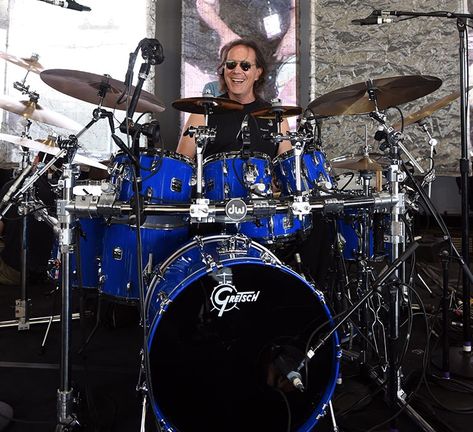 Vinnie Colaiuta, Gretsch Drums, Herbie Hancock, Berklee College Of Music, Home Studio Setup, Drum Pad, Faith Hill, Brand New Day, Jazz Musicians