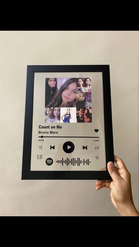 Spotify Glass Frame Diy, Spotify Photo Frame, B Day Gift Ideas, Spotify Plaque, Unique Photo Frames, Glass Frame, Frame Template, Glass Frames, Unique Photo