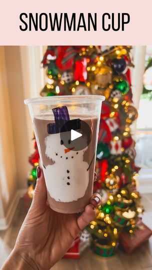 Snowman Activities, Snowman Cups, Holiday Recipies, Holiday Photo Ideas, Snowmen Activities, Snowman Party, Christmas Movie Night, Cup Decorating, Christmas Cups