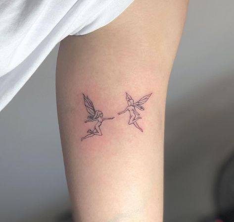 Chanti :) on Instagram: “fairy tat🧚🏼‍♂️✨ done on @anielle_gnk 💕 - - - - tags: #tattoo #finelinetattoo #fairytattoo #tattoos #fineline #smalltattoos #fairy…” Fairy Tattoos, On Tattoo, Fairy Tattoo Designs, Tattoos Geometric, Fairy Tattoo, Discreet Tattoos, Dainty Tattoos, Girly Tattoos, Subtle Tattoos