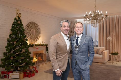 Carson Kressley and Thom Filicia Swear by These 5 Holiday Decorating Tips Carson Kressley, Thom Filicia, Bar Cart Styling, Host Gifts, Home House, Holiday Decorating, Interior Ideas, Decorating Tips, Bar Cart