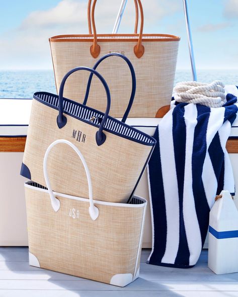 Meet the Montauk Collection 🌊 With a beautiful woven raffia texture and leather accents inspired by vintage steamliner trunks, our new bags & travel accessories embody the effortless, laid-back look of summer vacations. Summer Hand Bags, Summer Bags Beach, Bag Illustration, Structured Bag, Sac Lunch, New Bags, Summer Vacations, Woven Raffia, Art Bag