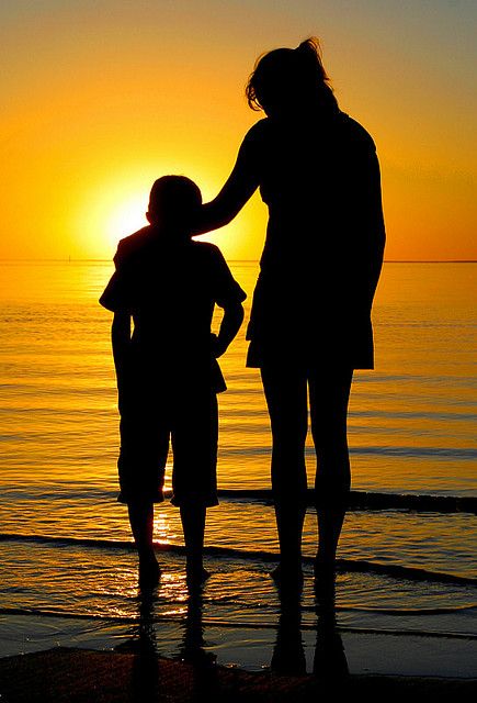 the beach #sunset I want a pic like this of my family Mother Son Silhouette, Mom And Son Silhouette, Mother And Son Silhouette, Mom And Older Son Photo Ideas, Mother Pic, Mothers Pictures, Mom And Son Photo Ideas, Mom With Son, Mother Son Poses