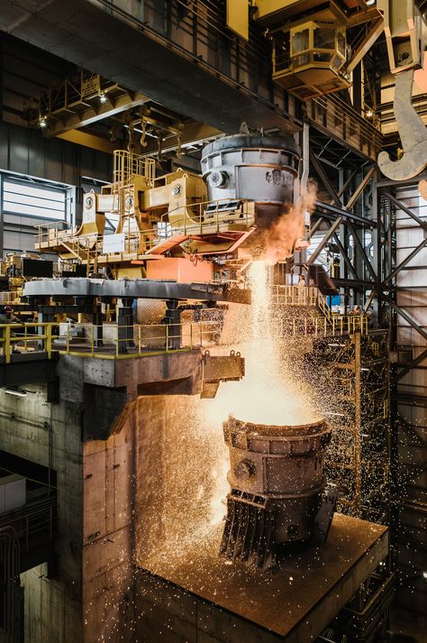 Enter the 9,000-Degree Hell That Melts 2 Million Tons of Steel a Year | WIRED Abstract Perspective, Industrial Exterior, Blast Furnace, Industrial Shop, Industrial Apartment, Abandoned Factory, Canton Ohio, Industrial Factory, Steel Mill