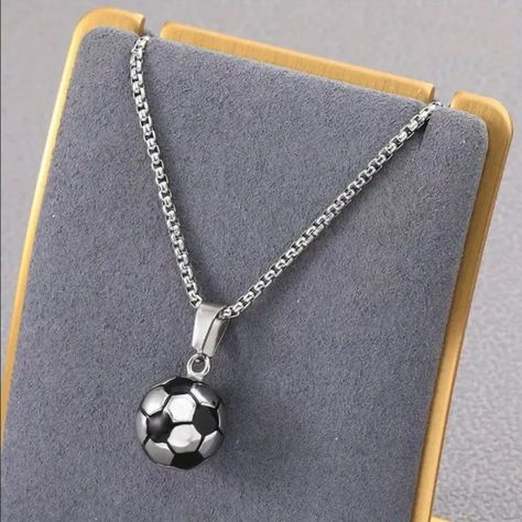 Brand New Men's White Gold Soccer Ball Chain Necklace Details: Chain Length 24" Pendant Measurements - .7" Tall 14k White Gold Plated Sterling Silver Retail Price $300 Buy With Confidence From A Trusted Seller With A 99%+ Feedback Rating! A0172 (Id-1122) Ethan Core, Soccer Ball Necklace, Soccer Necklace, Soccer Jewelry, Football Jewelry, Soccer Moms, Pretty Jewelry Necklaces, Ball Chain Necklace, Mommy Baby