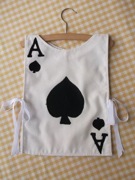 Ace Of Spades Costume, Fantasia Diy, Costumes Faciles, Card Costume, Alice Costume, Baby Kostüm, Alice In Wonderland Costume, Up Costume, Wonderland Costumes