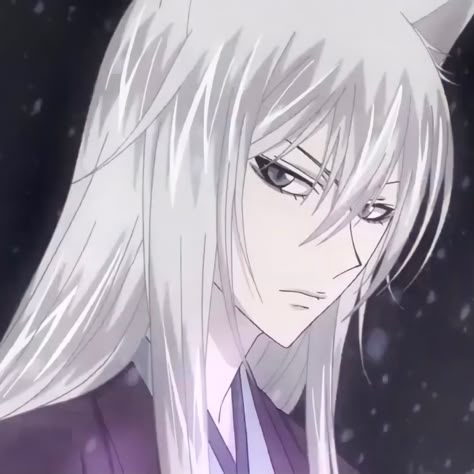 Tomoe Kamisama, Shojo Anime, Kamisama Kiss, Best Anime Couples, Anime Men, Animated Icons, Smash Cake, White Hair, Me Me Me Anime