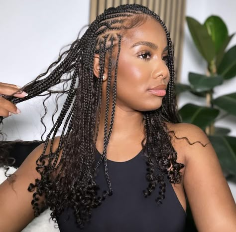 Hair Braid Designs, Sleek Braided Ponytail, Short Box Braids Hairstyles, Fulani Braids, Big Box Braids Hairstyles, Goddess Braids Hairstyles, Short Braids, Box Braids Hairstyles For Black Women, Quick Braided Hairstyles