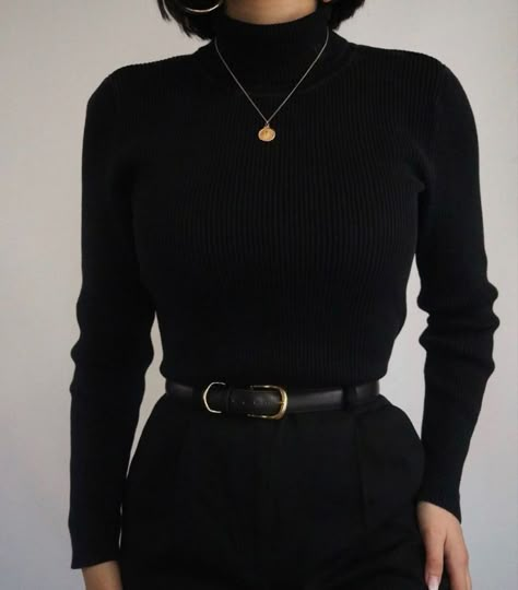 Dark Academia Outfits, Dark Academia Outfit, Black Turtle Neck, Academia Outfits, Neue Outfits, Looks Black, Mode Inspo, Mode Inspiration, Cute Casual Outfits