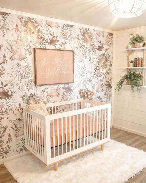 15 Enchantingly Sweet Woodland Nursery Wallpapers - Teepee Joy Blog Storybook Forest, Girl Nursery Wallpaper, Baby Girl Nursery Ideas, Girl Nursery Themes, Girl Nursery Ideas, Cozy Nursery, Nursery Rooms, Nursery Closet