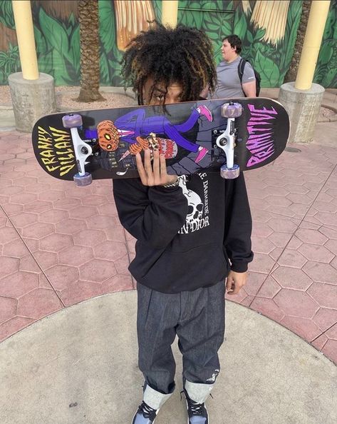 Black Skater Boys, Skater Poses, Skateboarding Aesthetic, Iann Dior, Skater Boi, Skate Aesthetic, Photo Collage Wall, Skateboard Aesthetic, Streetwear Ideas